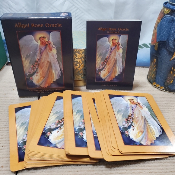 Angel Rose Oracle by Michelle Newten, The Aussie Angel Lady 44 Cards with Book - Picture 3 of 9